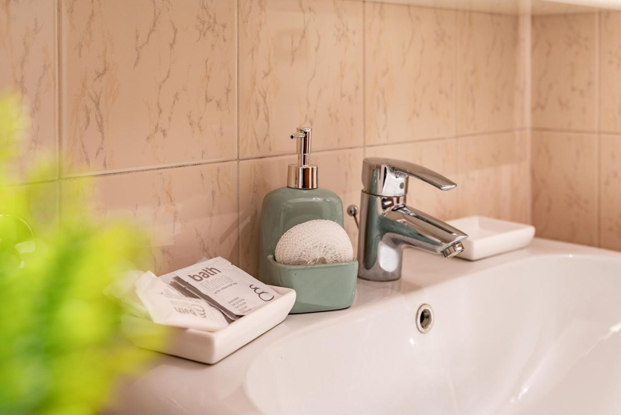 Apartamento -near Arena & Parking - Pet Friendly Historical Arena Palace *